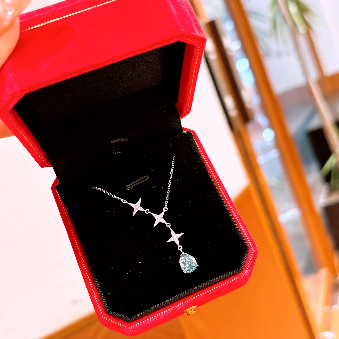 Fine Silver High Carbon Diamond Necklace Playful New Year Gold