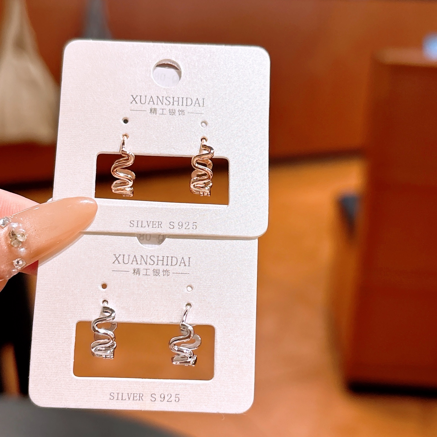 清純高品質シルバーイヤーカフゴールド 春節