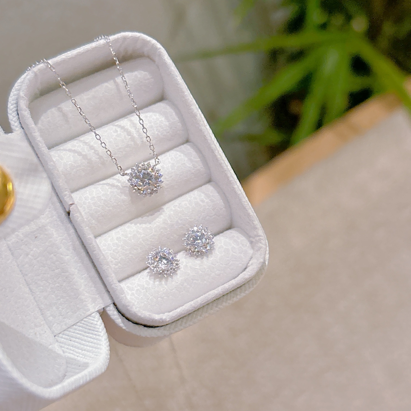 Hypoallergenic Silver Earrings & Necklace Set Pure Workplace Gold