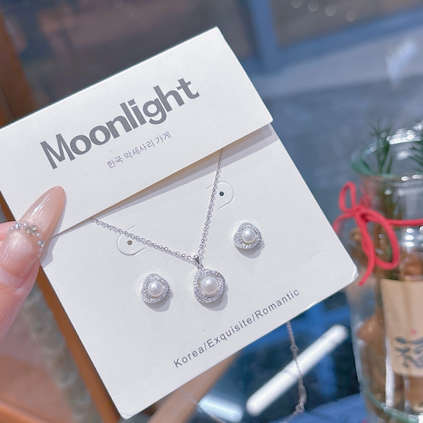 Hypoallergenic Silver Earrings & Necklace Set Light Luxury Date Night