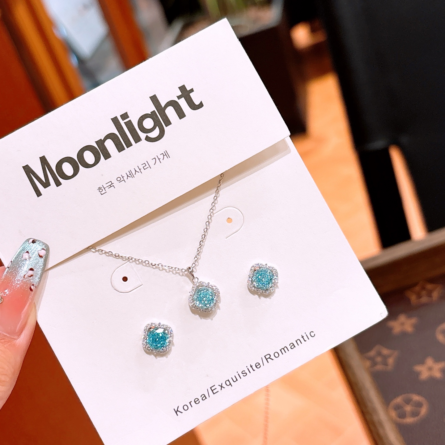 シックニッケル無添加銀イヤリング＆ネックレスセットシルバー 先生の日