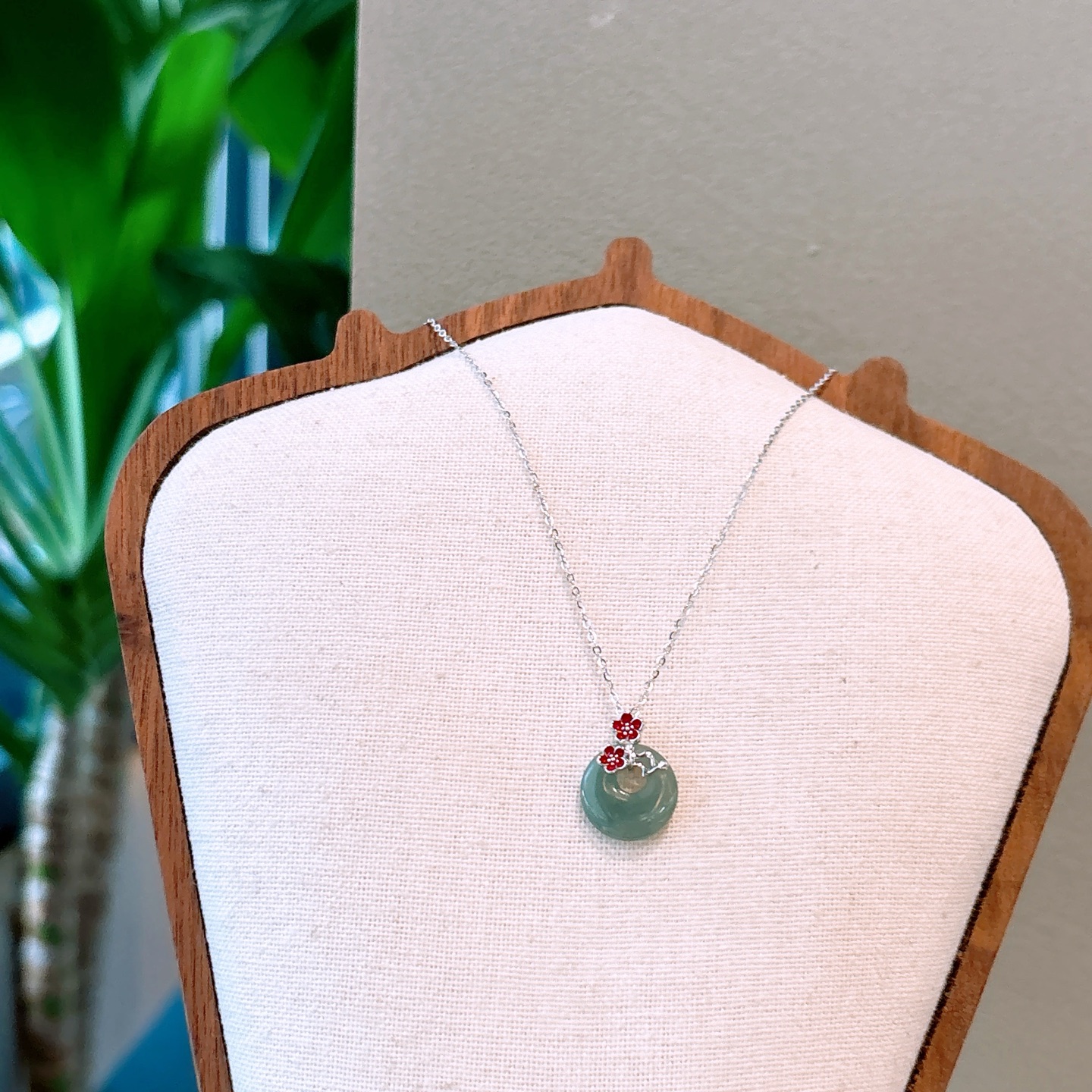 Nickel Free Silver Jadeite Necklace Soft Spring Festival Silver