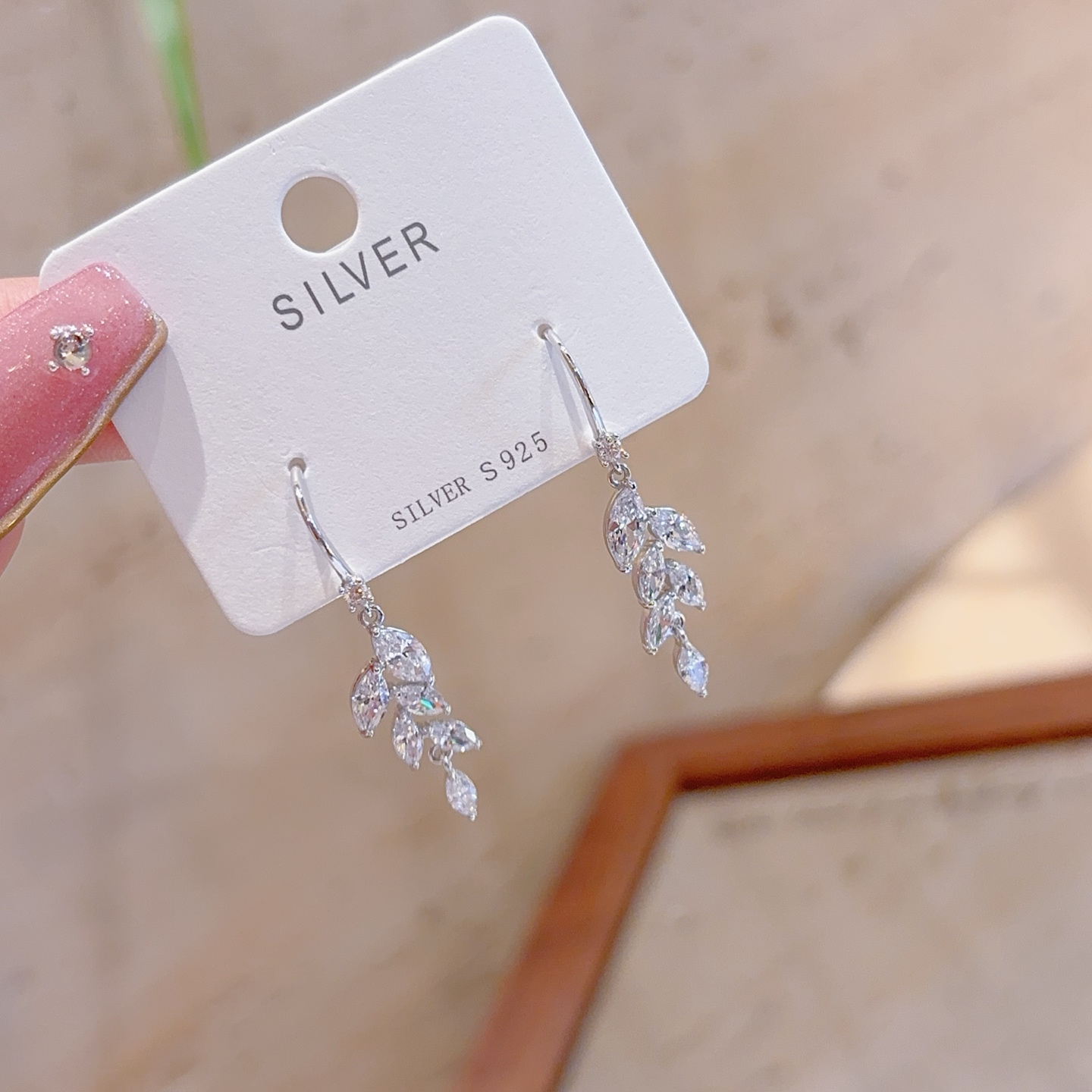 ロマンチックファインシルバードロップ＆スレッドイヤリングゴールド パーティー