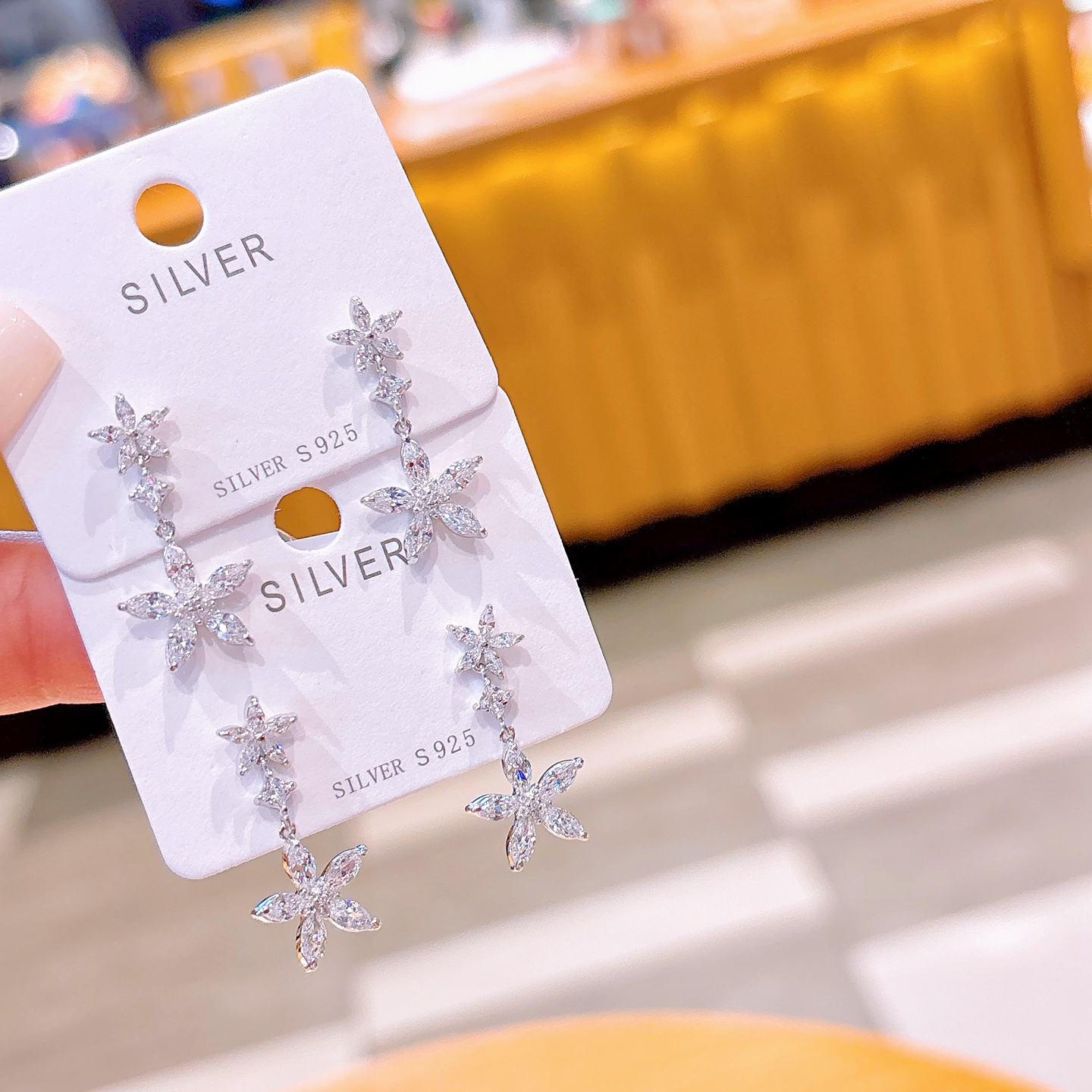 Fine Silver Earrings Light Luxury Banquet Silver