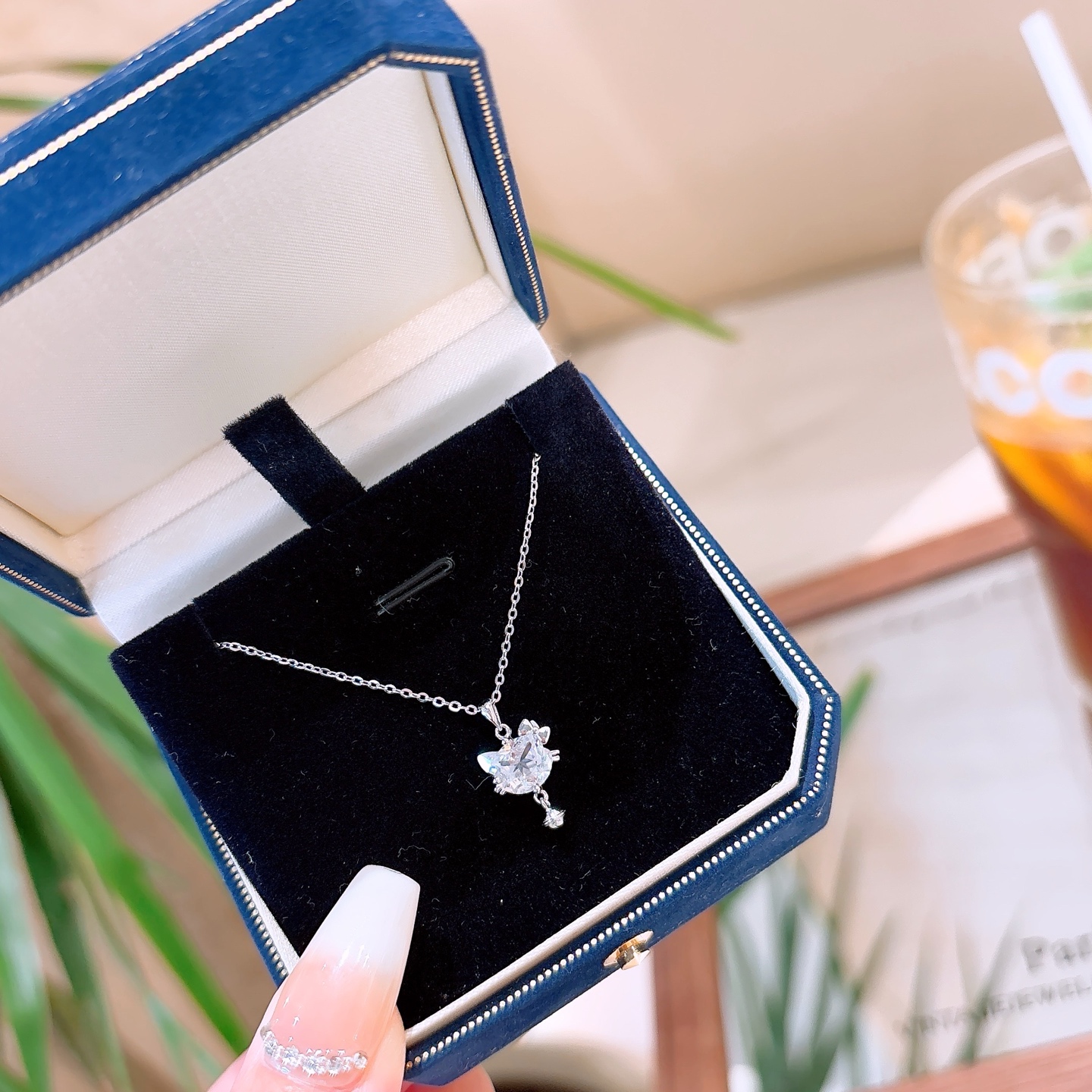 Hypoallergenic Silver Necklace Lively Gift for Her Gold