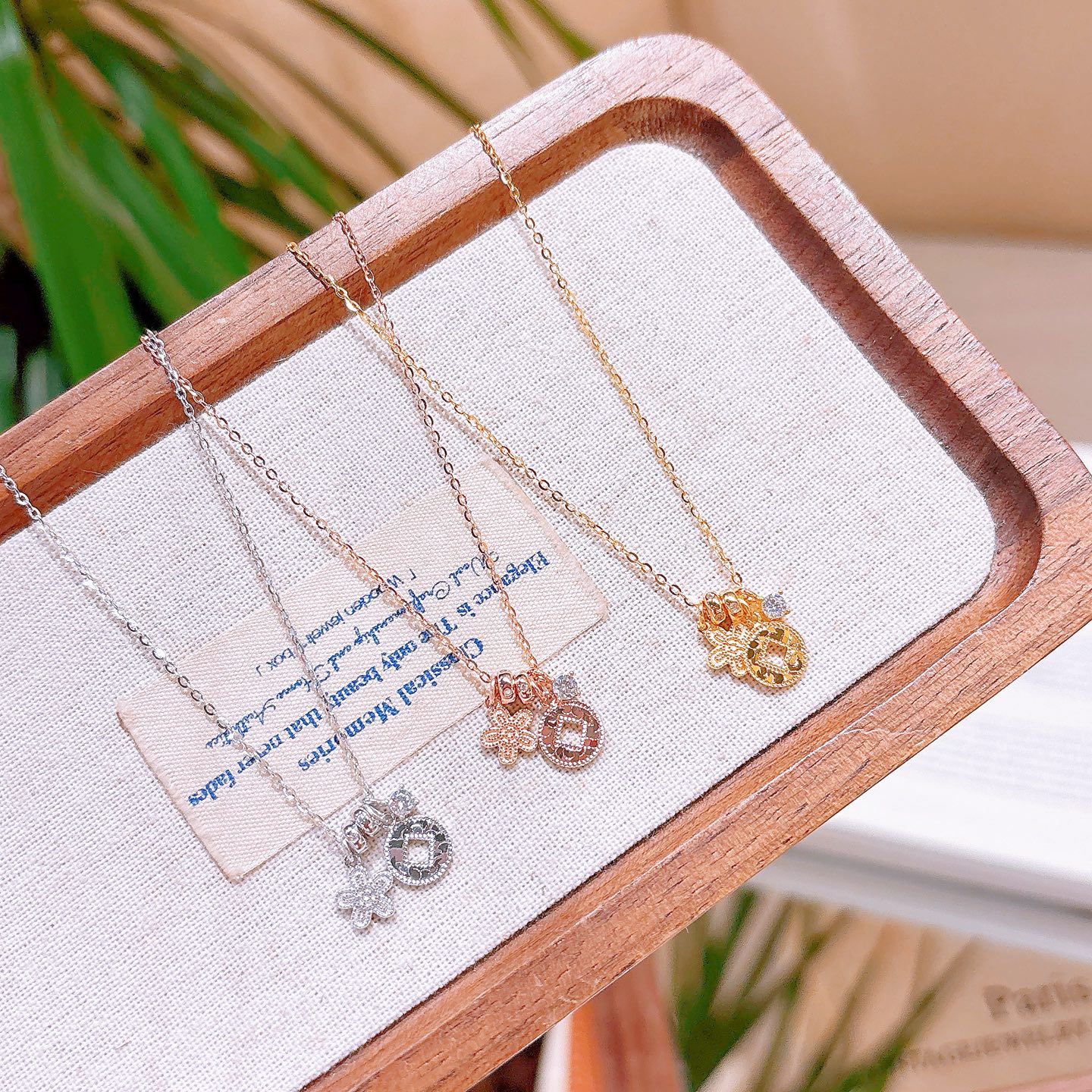 High Polish Silver Necklace Elegant Office Gold