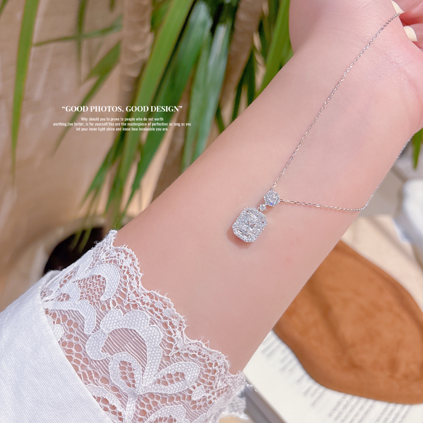 ミニマルファインシルバーモアッサナイトネックレスゴールド 卒業