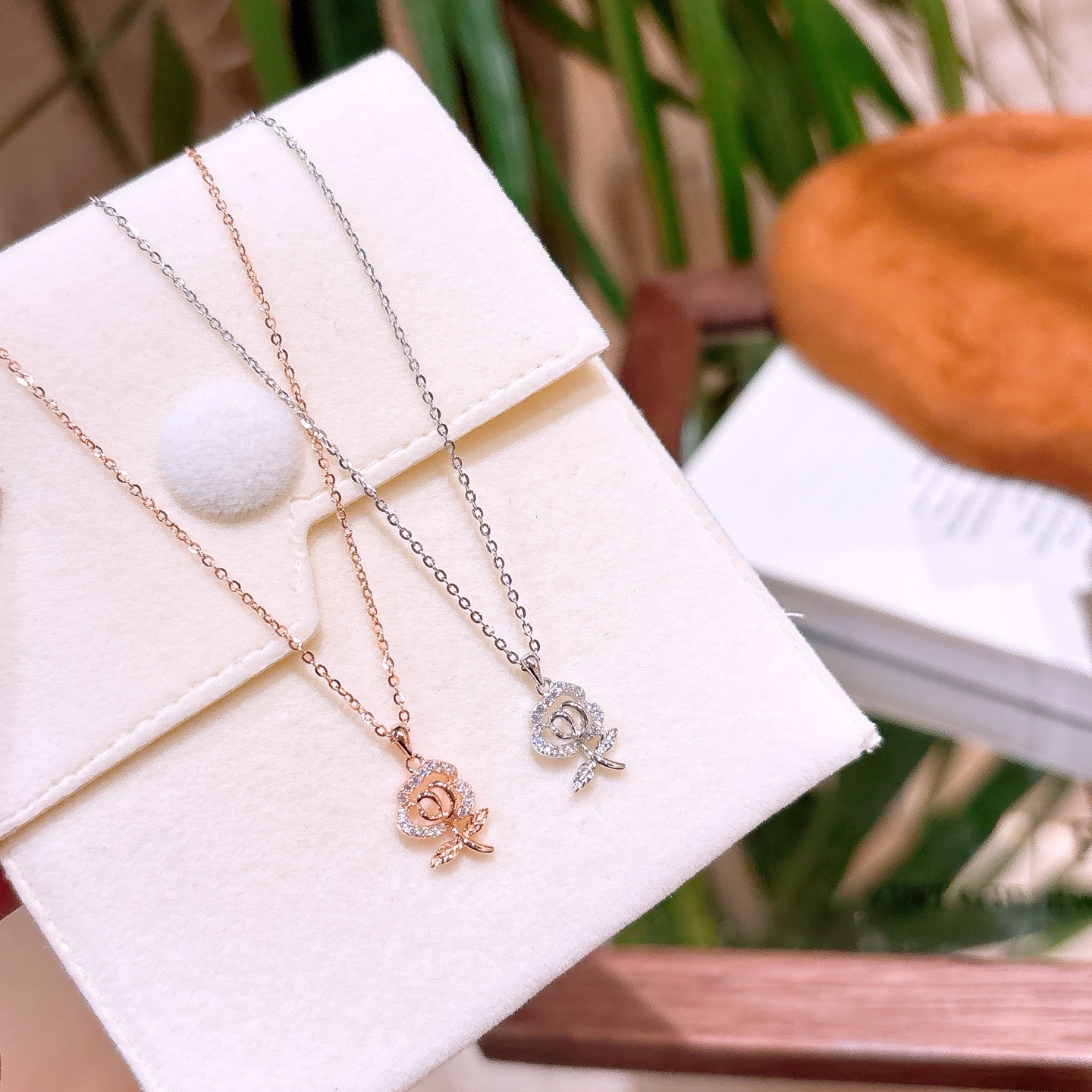 繊細ニッケル無添加銀ネックレスゴールド 職場