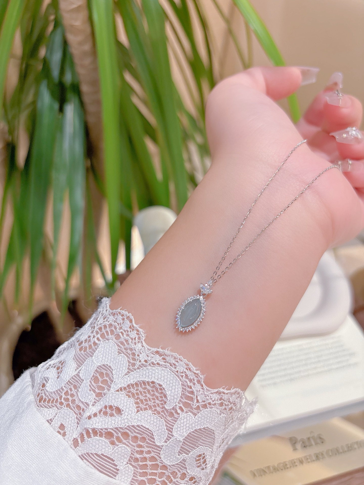 Nickel Free Silver Jadeite Necklace Unique Travel Gold