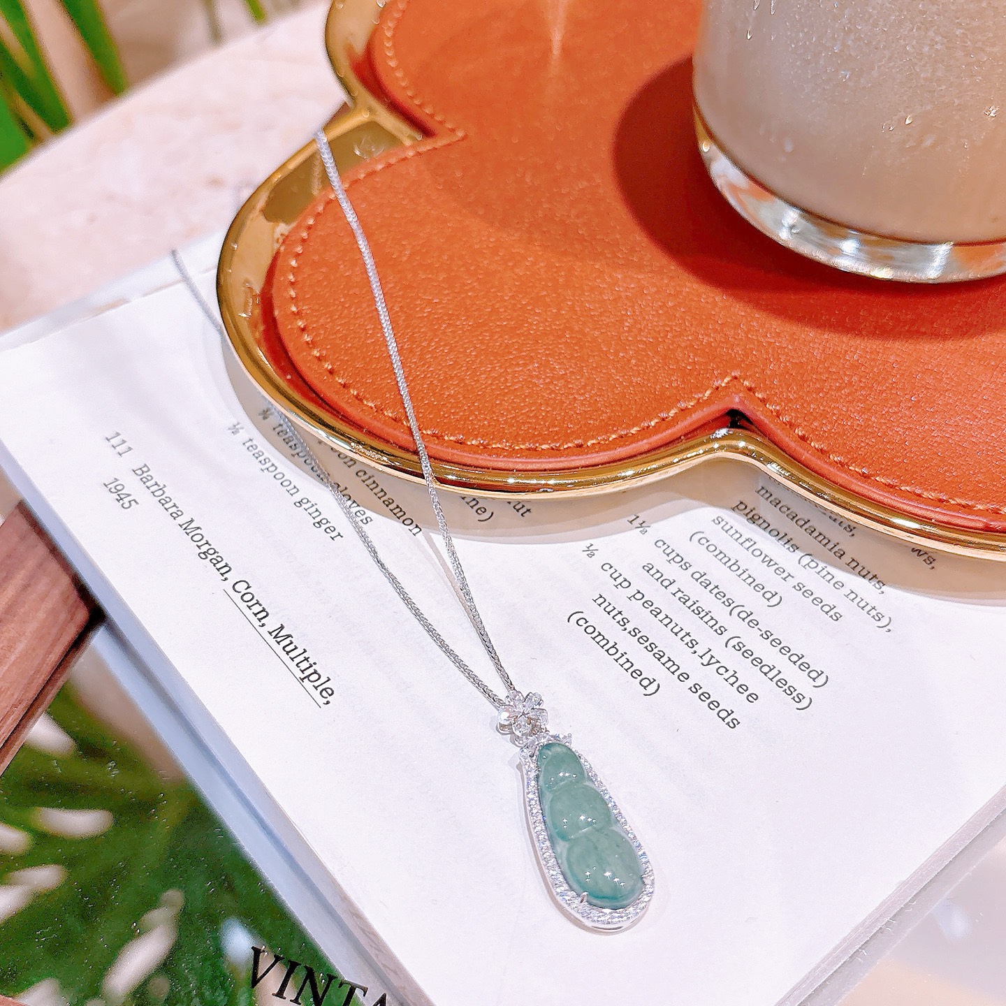 Fine Silver Jadeite Necklace Light Luxury Wedding Registration Gold