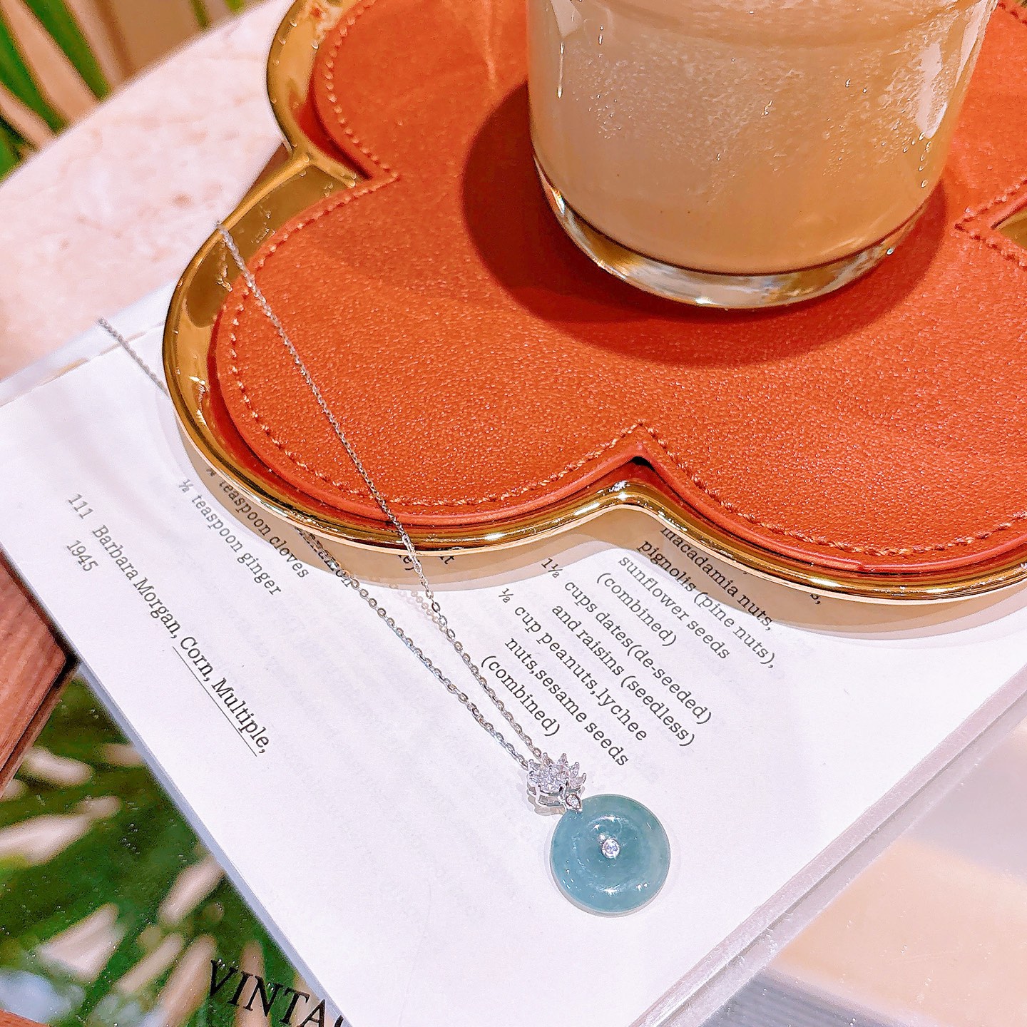 High Polish Silver Jadeite Necklace Gentle Teacher's Day Silver