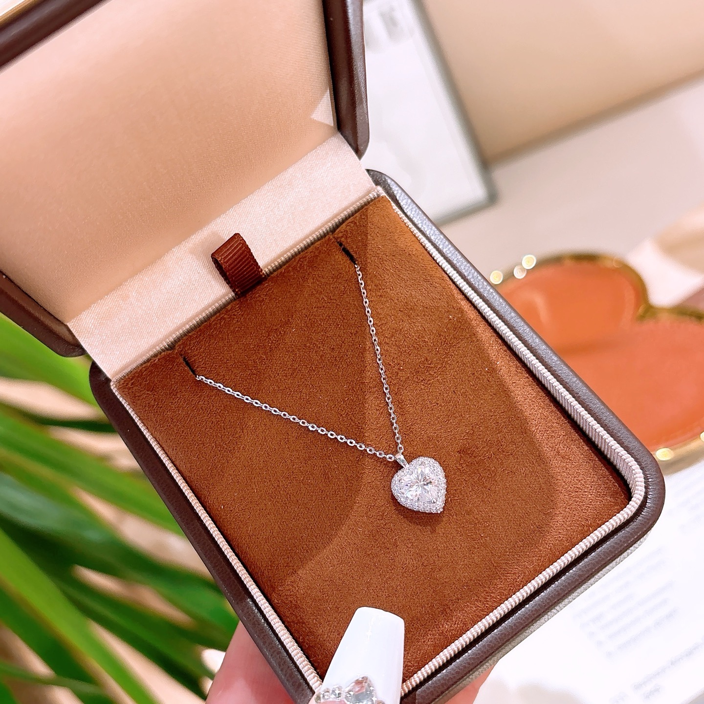 Fine Silver Moissanite Necklace Sweet & Cool Anniversary Gold