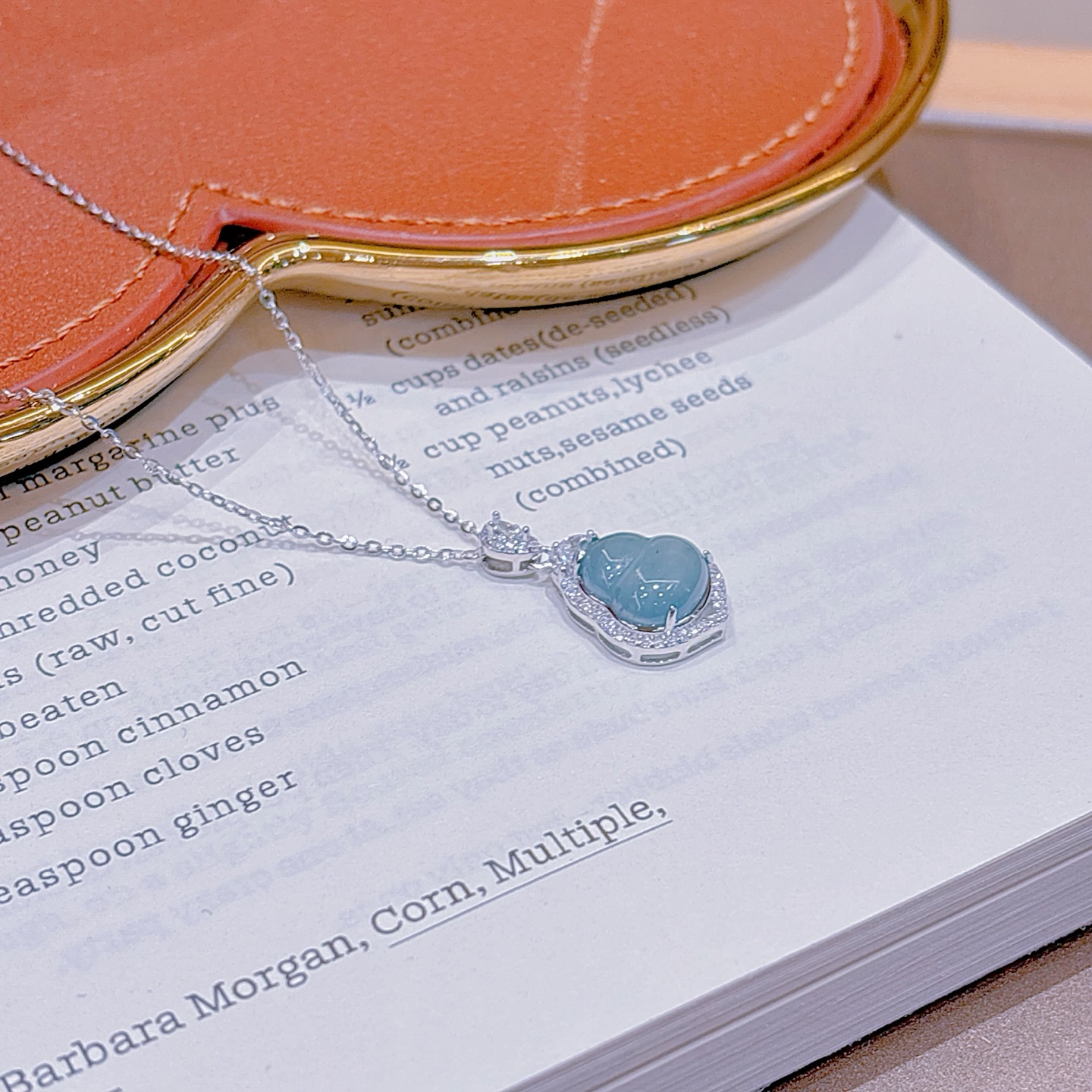 Low Allergy Silver Jadeite Necklace Ins Style New Year Gold