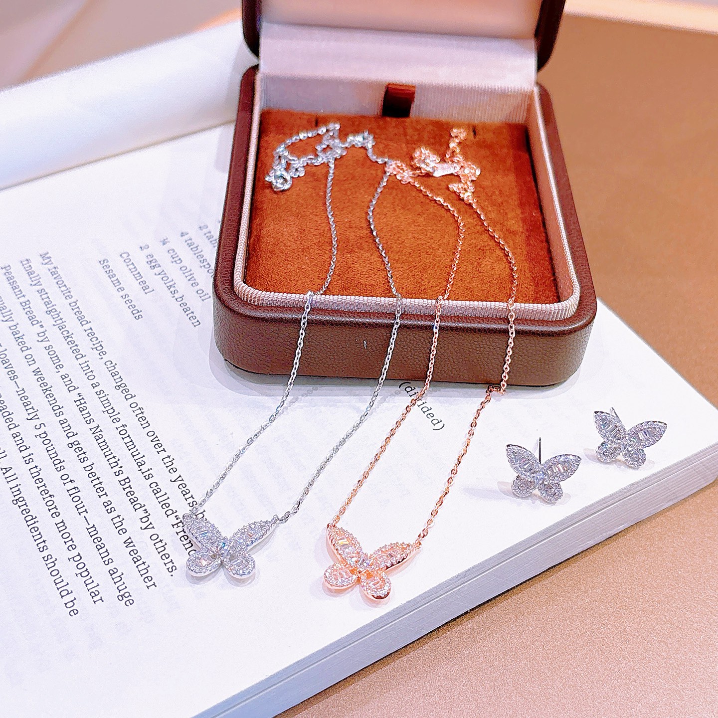 Fine Silver Earrings & Necklace Set Soft Graduation Silver