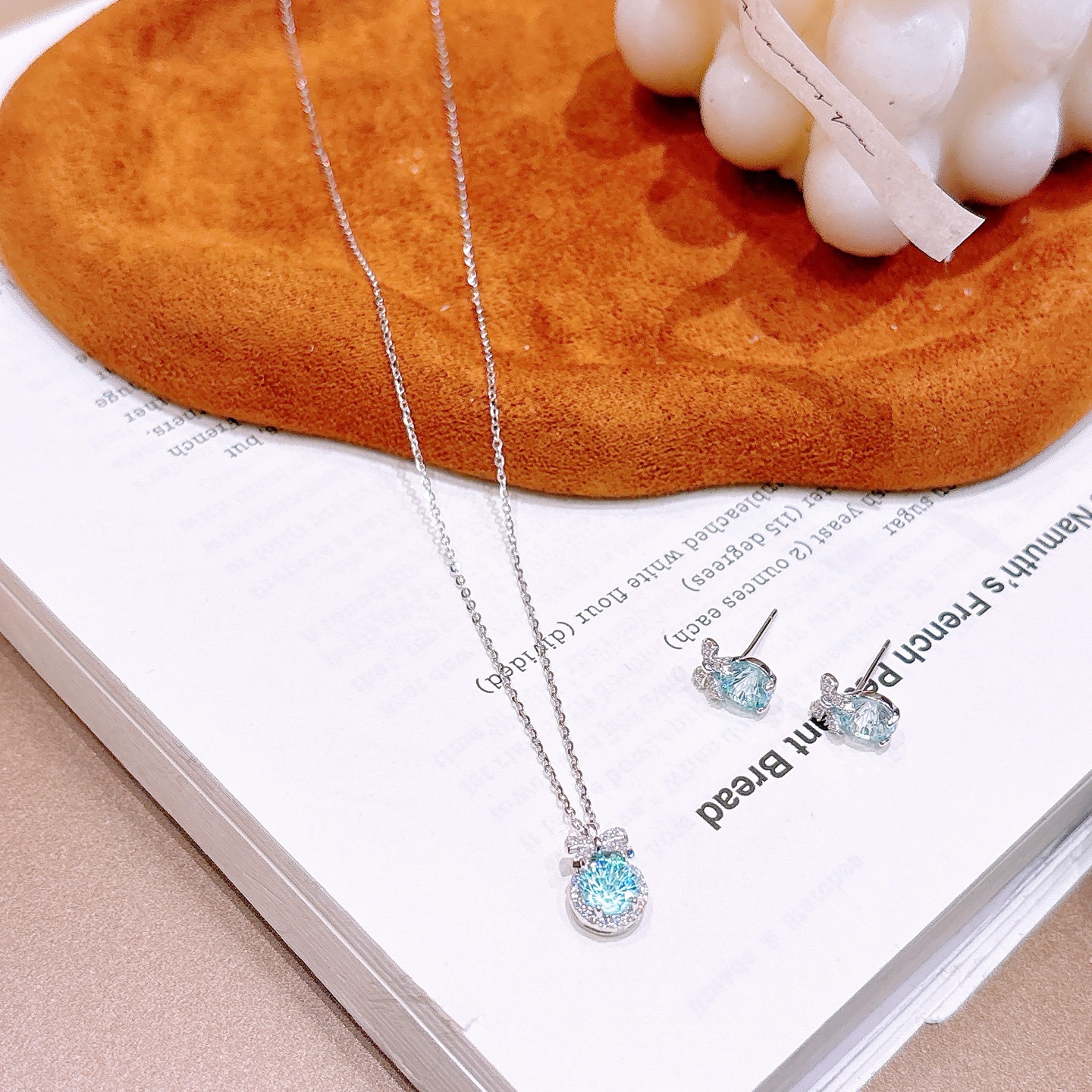 ファッション低アレルギー銀イヤリング＆ネックレスセットゴールド 婚姻届提出