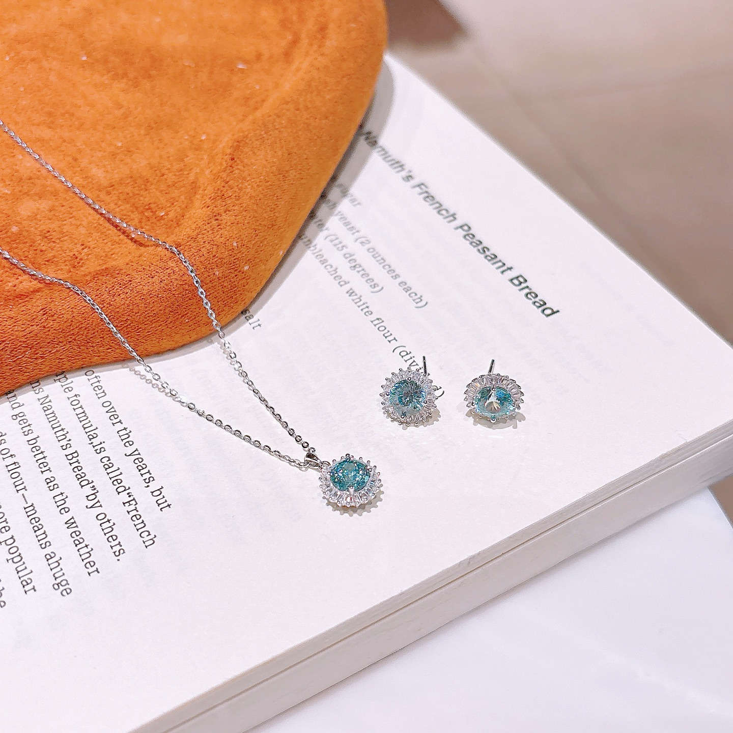 可愛い純銀イヤリング＆ネックレスセットシルバー 自分へのご褒美