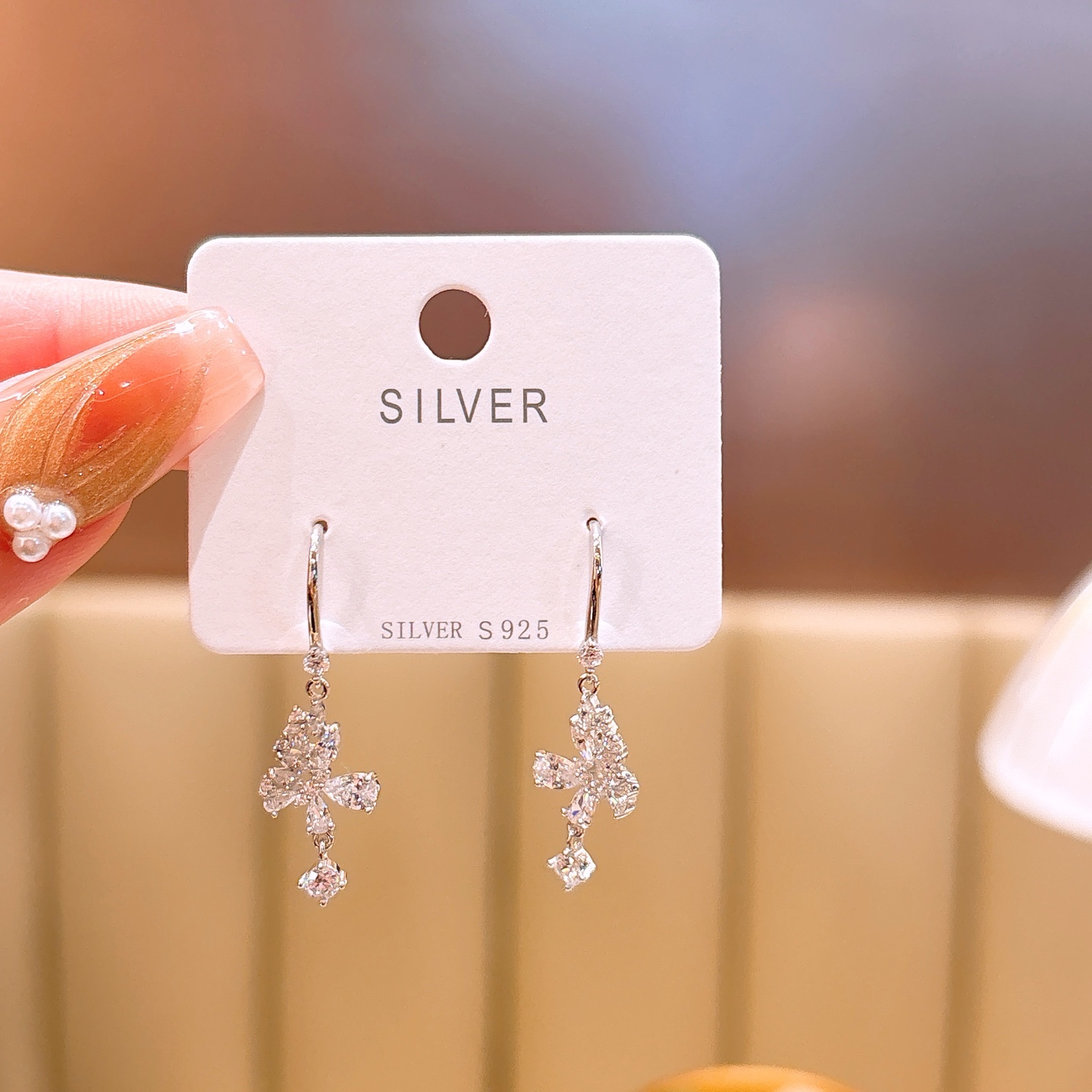 ミニマル925シルバードロップ＆スレッドイヤリングゴールド デート