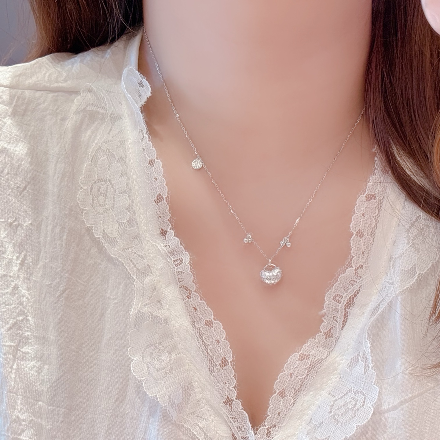 Hypoallergenic Silver Necklace Gentle Travel Gold