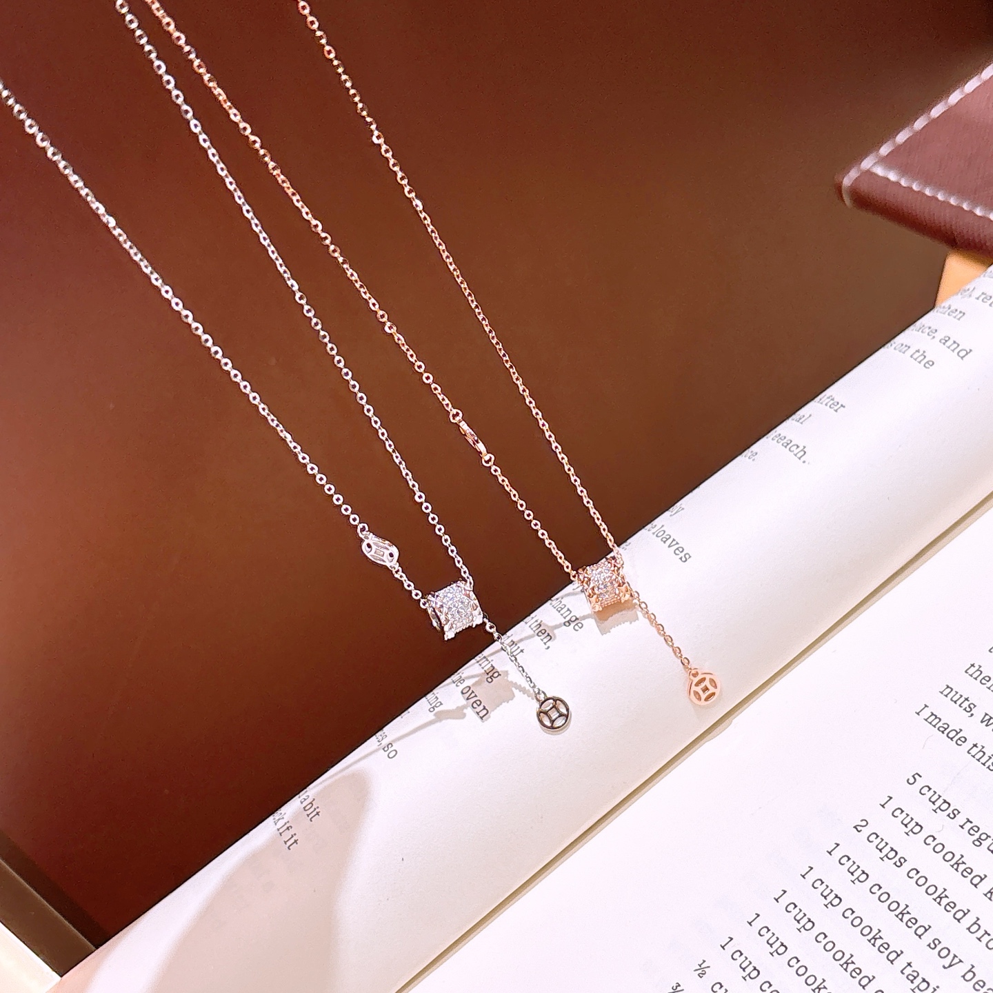 Nickel Free Silver Necklace Gentle Graduation Gold