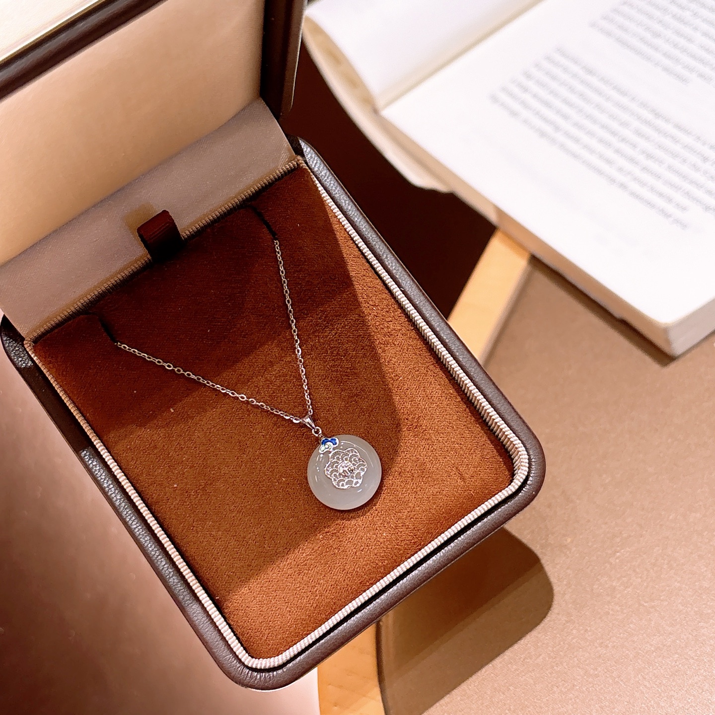 Low Allergy Silver Hetian Jade Necklace Soft Teacher's Day Silver