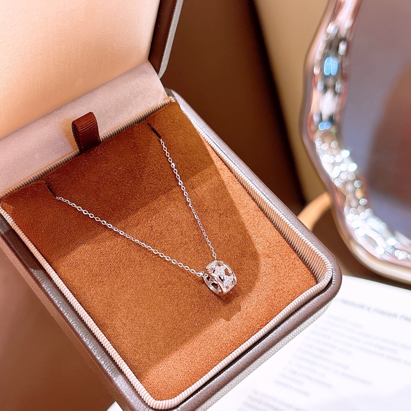 幻想的ニッケル無添加銀ネックレスゴールド 母の誕生日