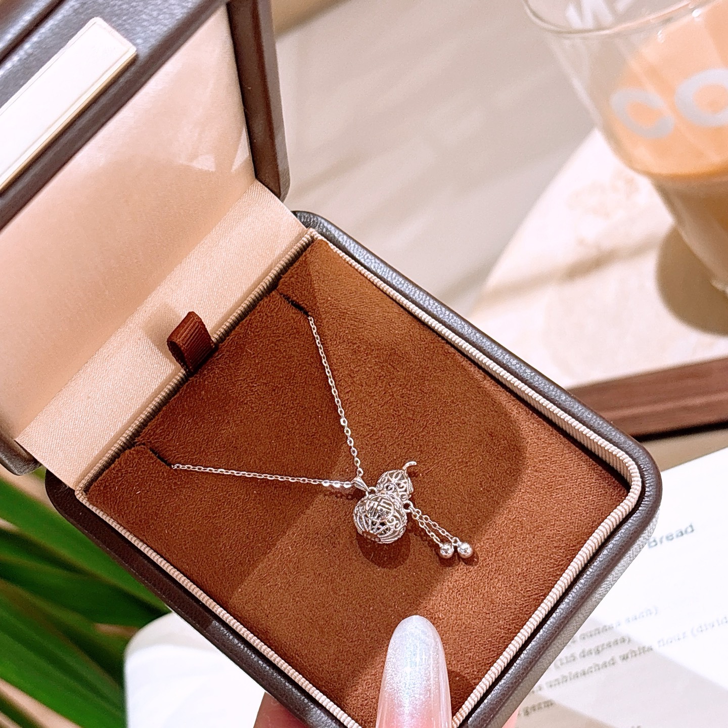 シック低アレルギー銀ネックレスシルバー 告白