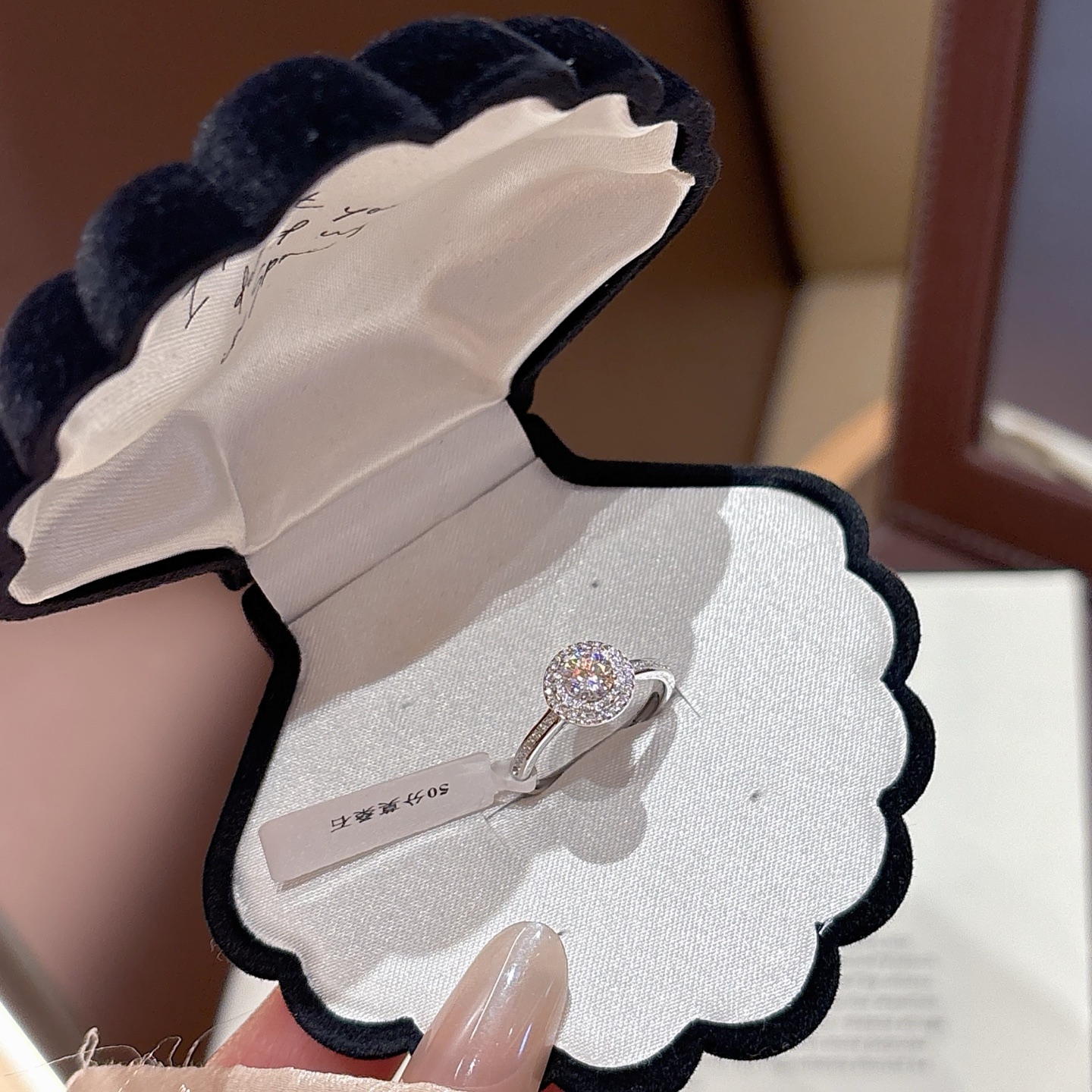 Hochglanzpoliertes Silber Moissanit Ring Elegant Arbeitsplatz Silber