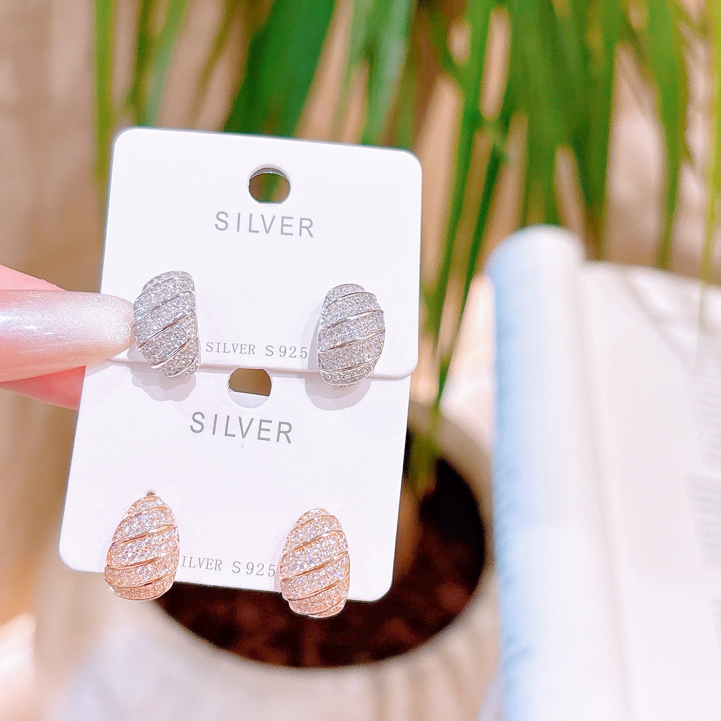 Fine Silver Earrings Light Luxury New Year Gold