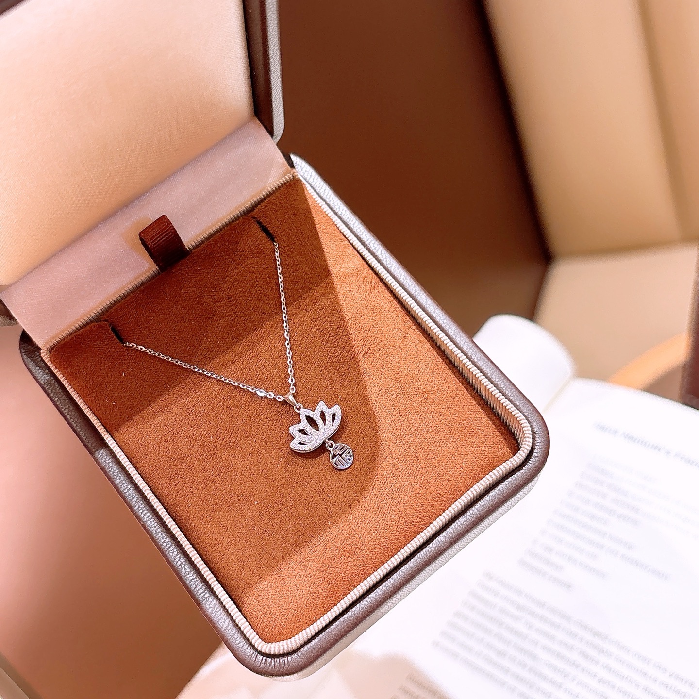 ロマンチックニッケル無添加銀ネックレスシルバー 母の誕生日