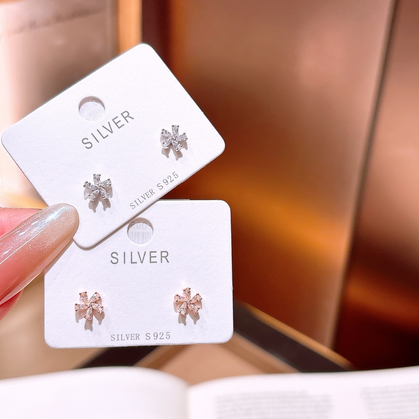 知性的純銀イヤリングゴールド ウェディング