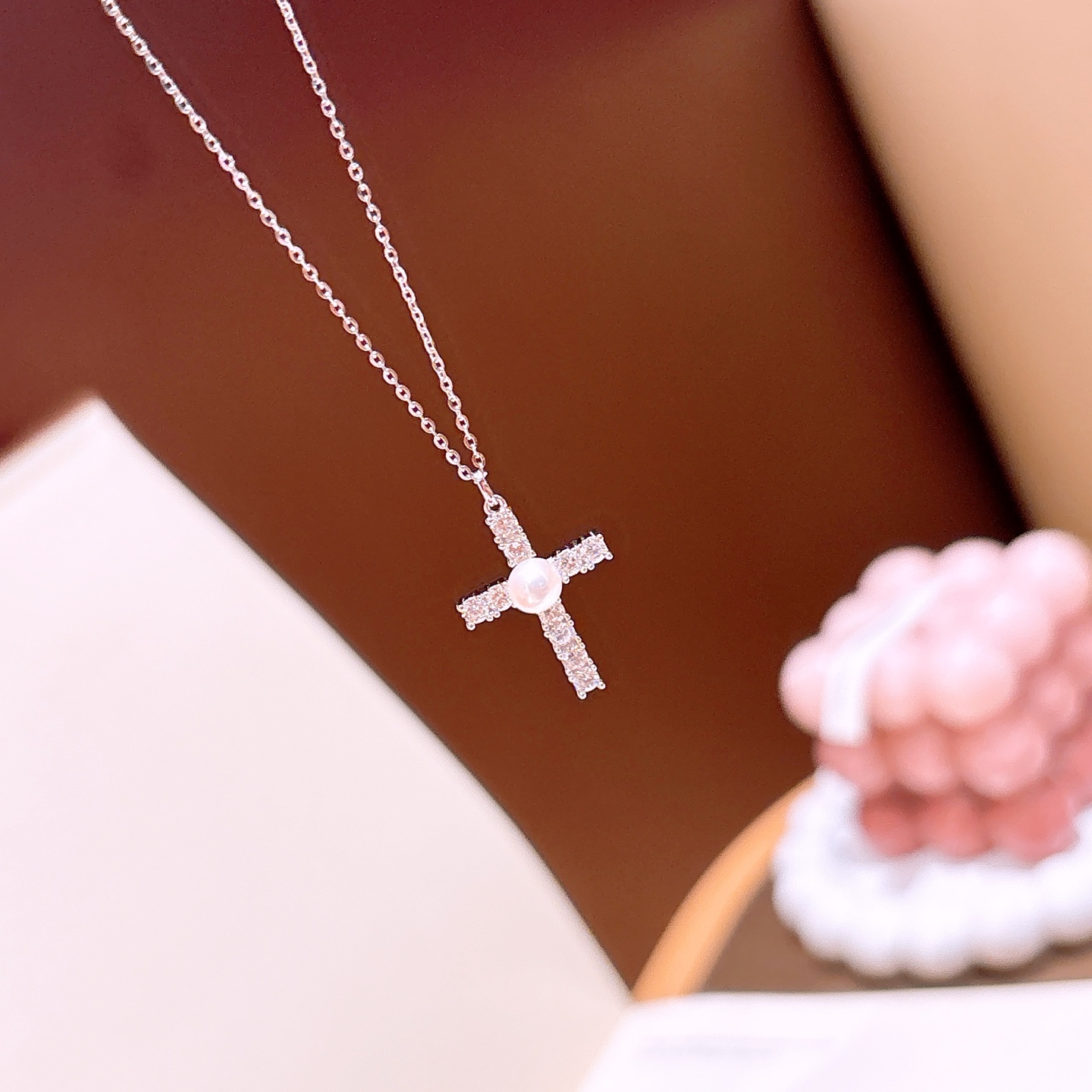 Low Allergy Silver Moissanite Necklace Ethereal Banquet Silver