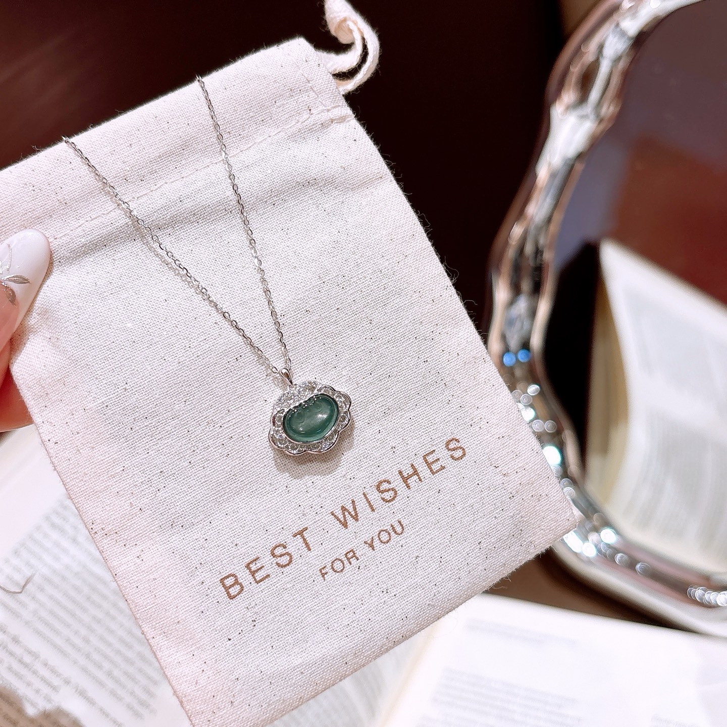 Fine Silver Jadeite Necklace Artistic Valentine's Day Silver