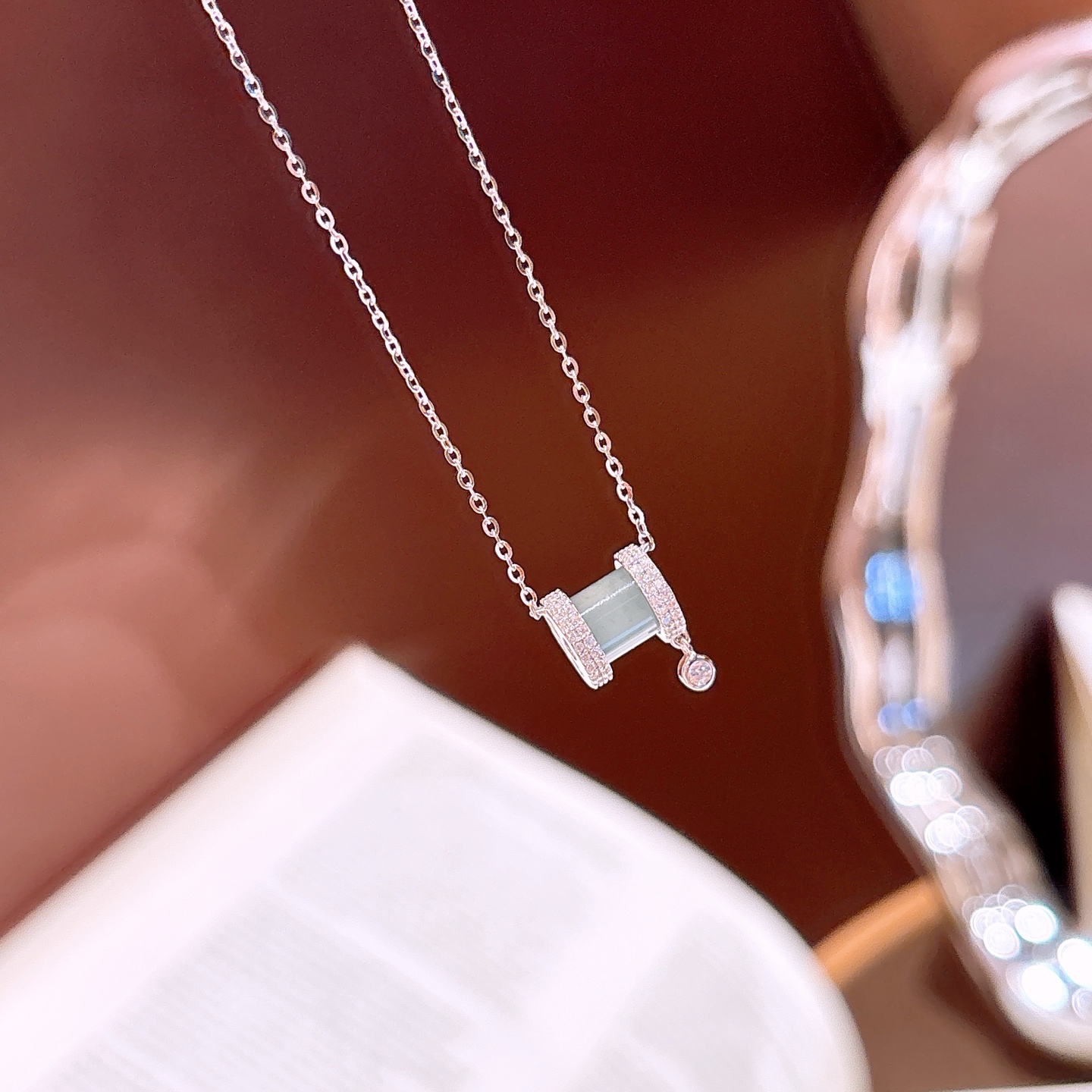 Fine Silver Jadeite Necklace Lively Birthday Gold