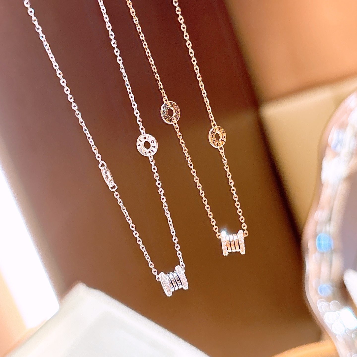 繊細ファインシルバーネックレスシルバー 誕生日