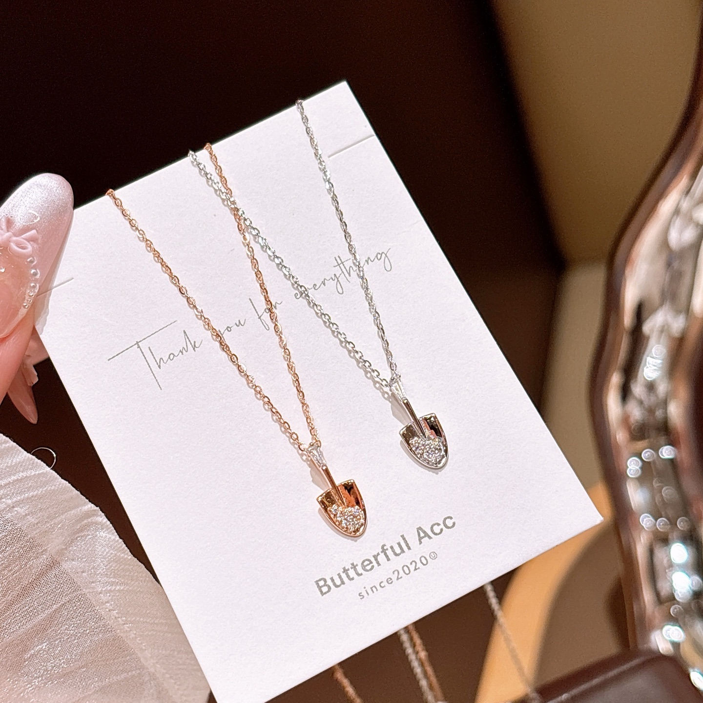 アーティスティックニッケル無添加銀ネックレスゴールド 婚姻届提出