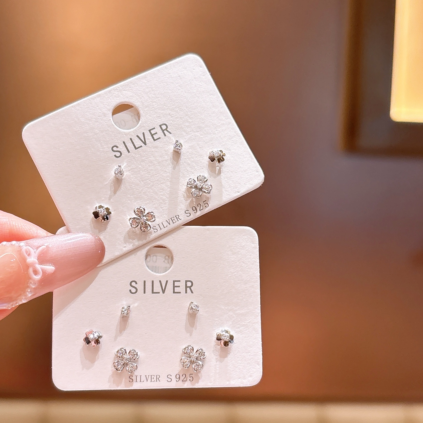 繊細ファインシルバーイヤリングゴールド 年次パーティー