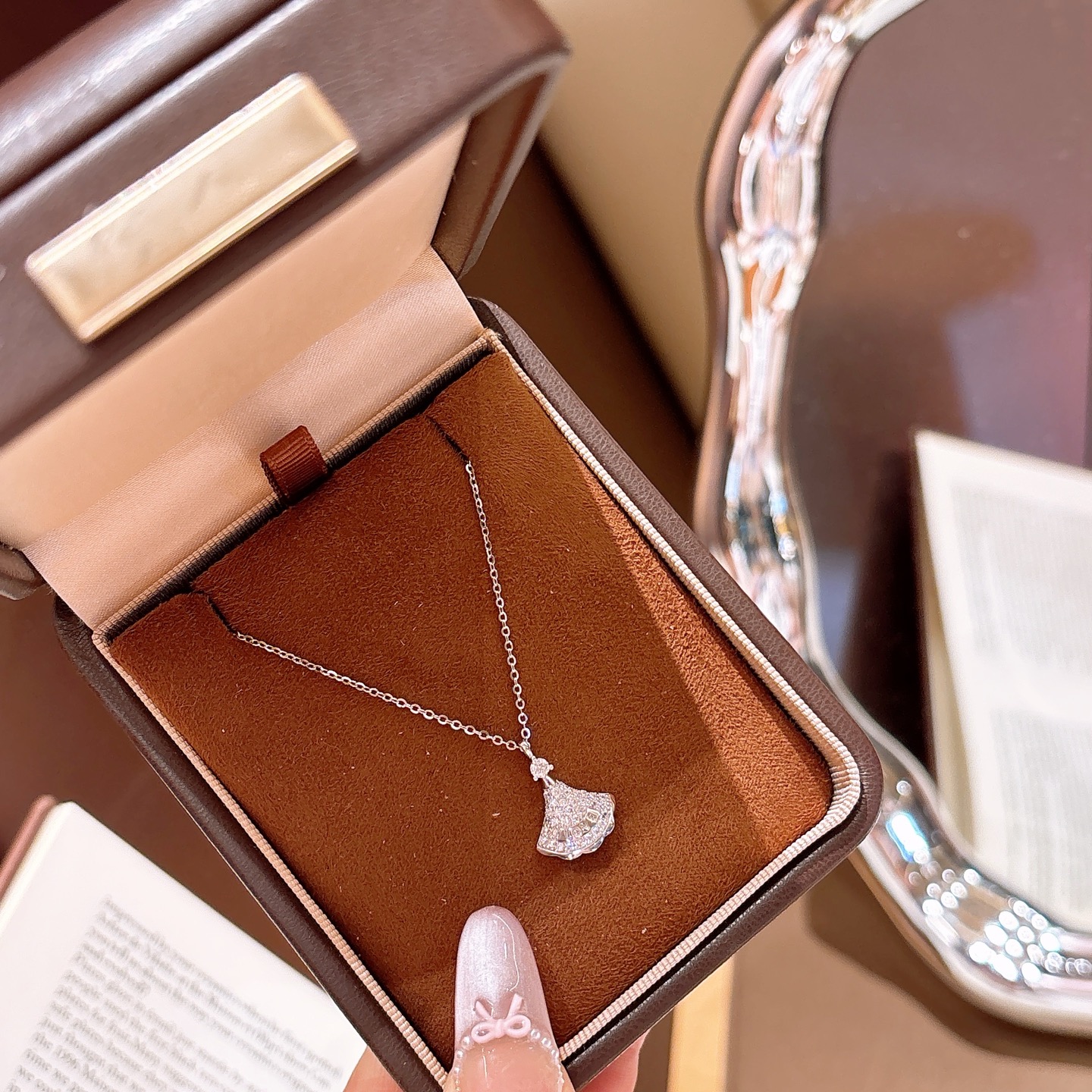 ファッション高品質シルバーモアッサナイトネックレスゴールド 卒業