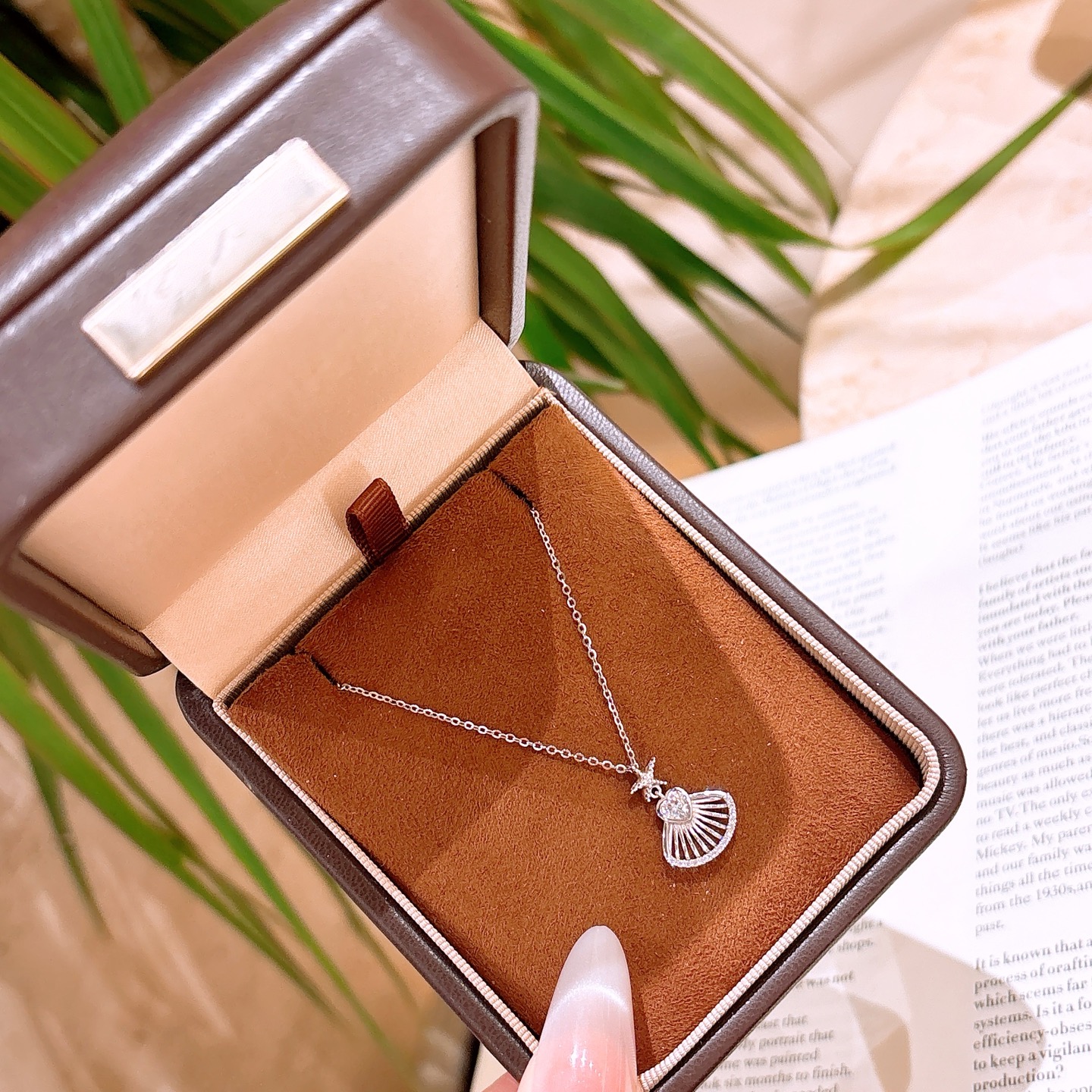 幻想的ニッケル無添加銀ネックレスゴールド ギフト