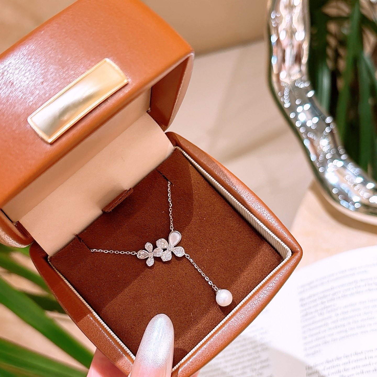 可愛いファインシルバーネックレスゴールド 職場