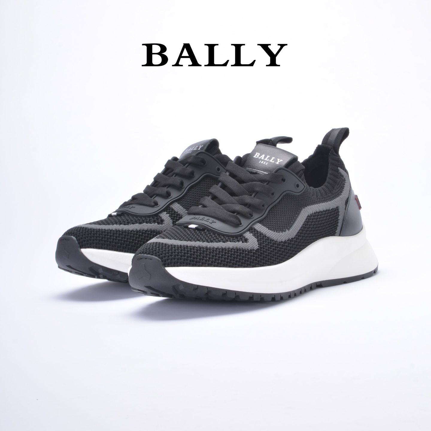 “Bally Davyn Sneakers Review: Stylish Black Glitter-Eyed Shoes with Vibram®Megagrip Soles” - 图片 1