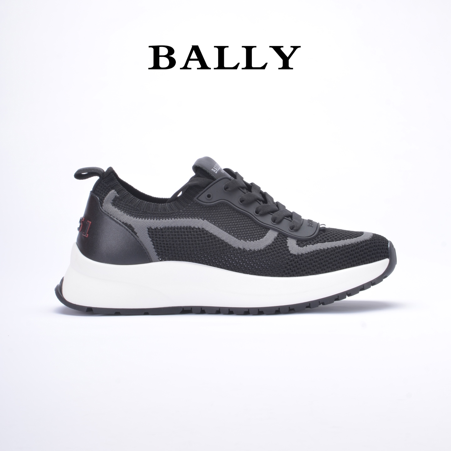 “Bally Davyn Sneakers Review: Stylish Black Glitter-Eyed Shoes with Vibram®Megagrip Soles” - 图片 6