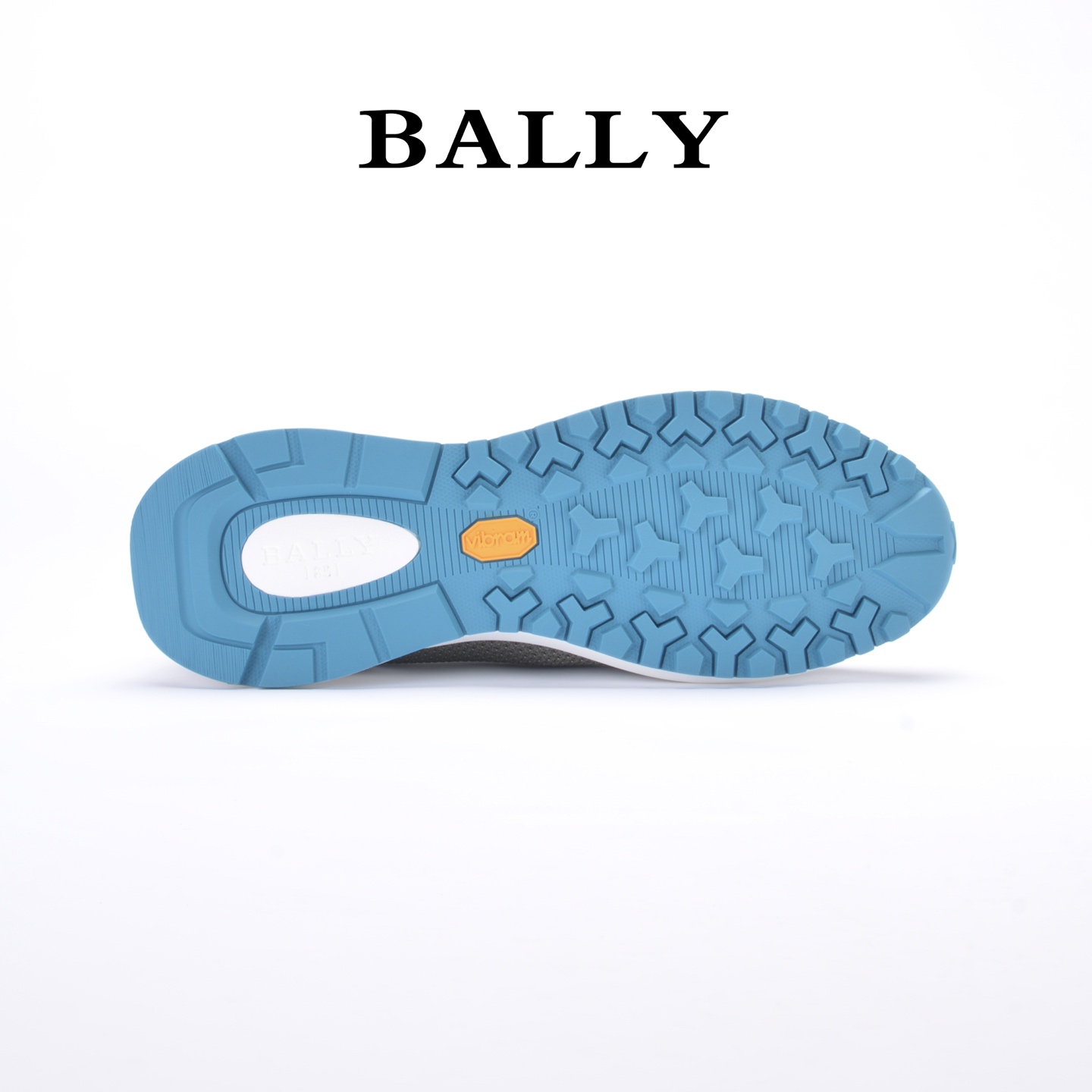 Title: Bally Barry Green Net-Eye Sneakers Review Summary Summary: Detailed review of Bally Barry sneakers from the Run Wind Outline series, featuring soft, breathable design with Vibram®Meg - 图片 8
