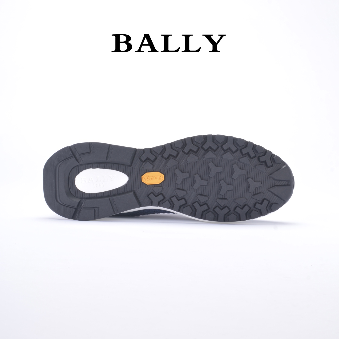 “BALLY Bali Spring Summer Sports Recreational Shoes Blue Modern Outline Series Review” - 图片 8