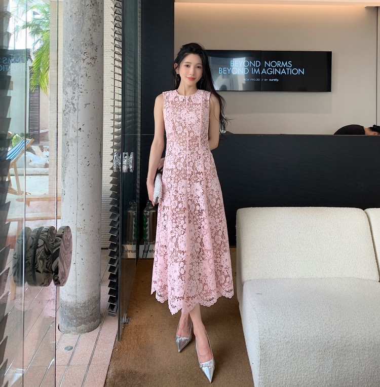 NO:611338,Self-Portrait new season series, synchronized with the official website, original one-to-one high-end customization, pink temperament, diamond-embellished lace long-sleeved cardigan jacket, pink lace large skirt, sleeveless dress, high-end and elegant, two-piece set, four sizes in one color SML  Skirt length 117CM and so on,,skirts,jackets & coats,alexander wang19860909Self-Portrait 新一季系列 官网同步 原版一比一高端定制 粉红色气质 钻饰蕾丝长袖开衫外套粉色蕾丝大裙摆无袖 连衣裙 高级感 大方得体 穿搭两件套 一色四码SMLXL（外套S胸围88CM 衣长37CM 袖长59CM 无袖连衣裙S胸围84CM内合适 腰围68CM 裙长117CM以此类推,,skirts,jackets & coats,alexander wang,Women's clothing