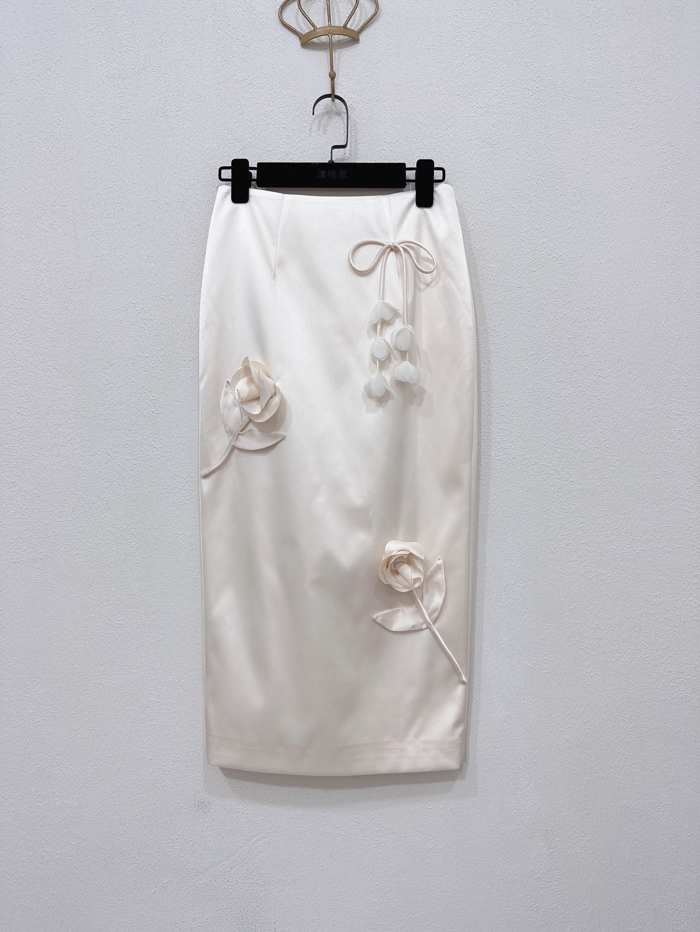 NO:591479,Self-Portrait new season series, official website synchronization, original one-to-one high-end customization, satin new Chinese style, long-sleeved jacket, sleeveless dress, half-length skirt, fashionable three-piece suit, one color and three sizes SML (jacket S bust 86CM, length 43CM, skirt S waist 66CM, skirt length 79CM, sleeveless dress S, bust 84CM suitable, waist 78CM  Skirt length is 82CM and so on) (manual measurement error of 1~3CM is normal, skirts, jackets & coats, alexander wang19860909Self-Portrait 新一季系列 官网同步 原版一比一高端定制 缎面新中式 长袖外套无袖连衣裙半身长裙 时尚三件套装 一色三码SML（外套S胸围86CM 衣长43CM半裙S腰围66CM 裙长79CM 无袖连衣裙S胸围84CM内合适 腰围78CM 裙长82CM以此类推）（手工测量1～3CM误差正常,,skirts,jackets & coats,alexander wang,Women's clothing