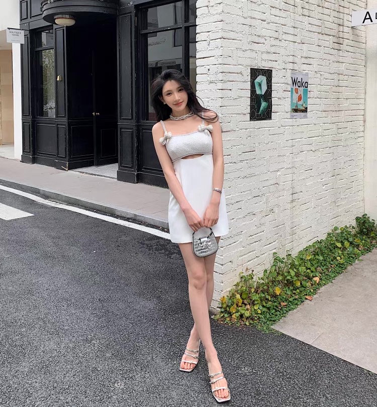 NO:576133,Self-Portrait new season series, official website synchronization, original one to one high-end customized petite, beautiful temperament, white sexy hollow, wealthy daughter, high-end small dress, one color and three sizes SML (S skirt length 79CM, bust 84CM suitable, waist 68CM, hip 88CM and so on),,skirts,alexander wang19860909Self-Portrait 新一季系列 官网同步 原版一比一高端定制小个子 气质绝美 白色性感镂空 富家千金 高级感小礼服 一色三码SML（S裙长79CM 胸围84CM内合适 腰围68CM 臀围88CM 以此类推）,,skirts,alexander wang,Women's clothing