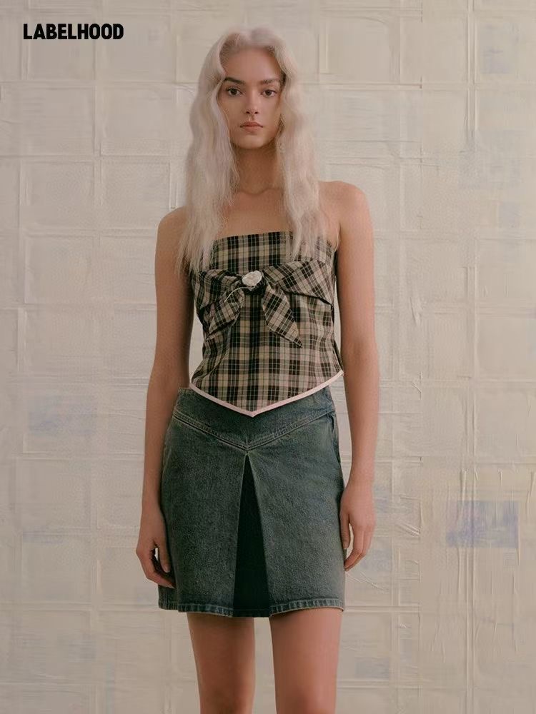 NO:333988,New styles are available in stock, 25 summer new styles, plaid sexy strapless short backless tops, same style as stars, one color three-code SML,,alexander wang19860909新款现货供应,25夏款新款 格子性感抹胸 短款露背上衣 明星同款 一色三码SML,,alexander wang,Women's clothing