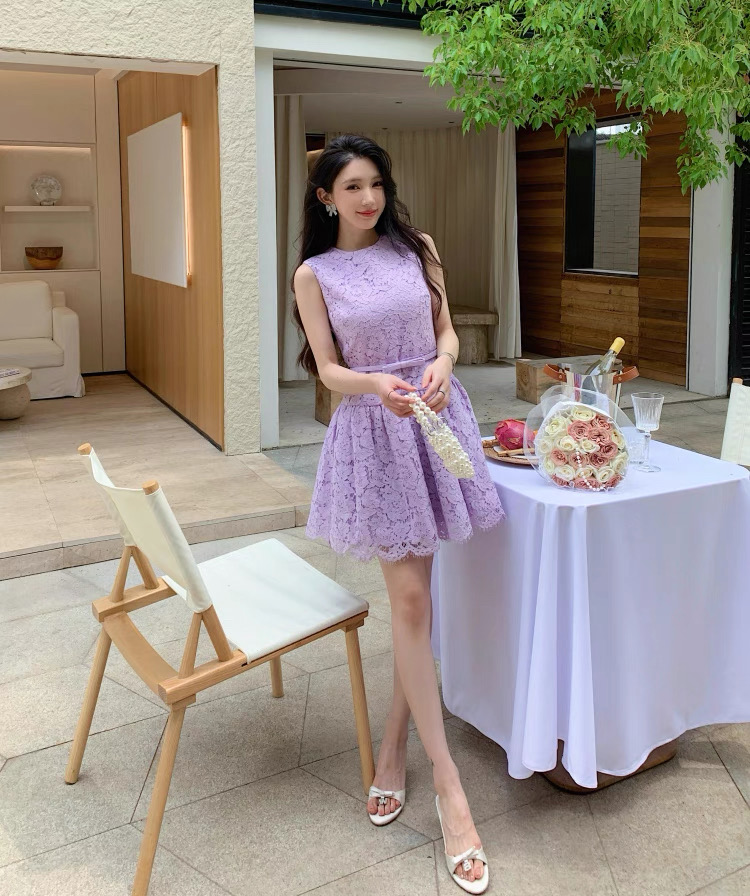 NO:417952,Self-Portrait New Season Series Official Website Synchronization Original one-to-one high-end custom lilac purple temperament Pasteel sleeveless lace round neck high waist short small dress one color three-code SML (87CM length, suitable bust 84CM waist 67CM and so on), skirts,alexander wang19860909Self-Portrait 新一季系列 官网同步 原版一比一高端定制丁香紫色 气质帕斯蒂尔 无袖蕾丝 圆领高腰 短款小礼服连衣裙一色三码SML（衣长87CM 胸围84CM内合适 腰围67CM 以此类推）,,skirts,alexander wang,Women's clothing