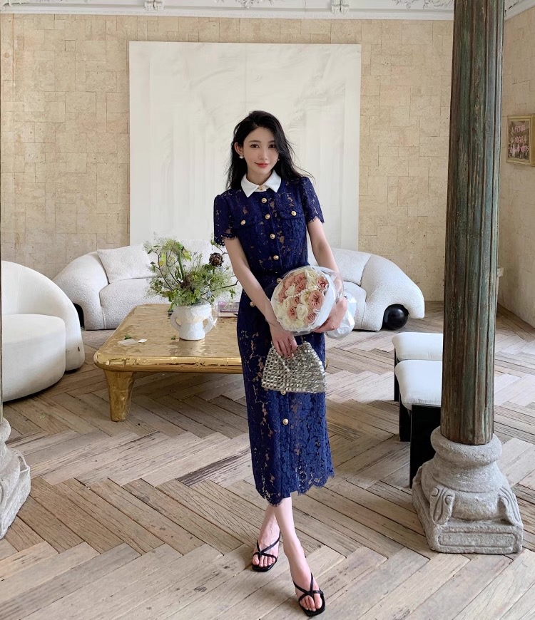 NO:654978,Self-Portrait new season series, synchronized with the official website, original one-to-one high-end customized navy blue, temperament commuting lapel, lace long dress (with belt), four sizes in one color, SML19860909Self-Portrait 新一季系列 官网同步 原版一比一高端定制藏蓝色 气质通勤翻领 蕾丝长款连衣裙（配腰带） 一色四码 SMLXL（S衣长120CM 胸围84CM内合适 腰围69CM以此类推,,skirts,alexander wang,Women's clothing