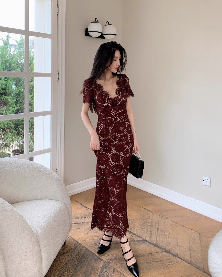 NO:791380,Self-Portrait new season series, official website synchronization, original one-to-one high-end customization, pure white long-sleeved V-neck, burgundy short-sleeved lace dress, bow dress, two colors and four sizes, white, burgundy, SMLXL (S bust is suitable within 84CM, waist 68CM, hip 88CM, skirt length 123CM and so on) (manual measurement, 1~3CM error is normal, skirts, T-shirts,19860909Self-Portrait 新一季系列 官网同步 原版一比一高端定制 纯净白长袖V领 酒红色短袖 蕾丝连衣裙 蝴蝶结礼服裙 两色四码 白色 酒红色 SMLXL（S胸围84CM内合适 腰围68CM 臀围88CM 裙长123CM 以此类推）（手工测量 1～3CM误差正常,,skirts,T-shirt,,Women's clothing